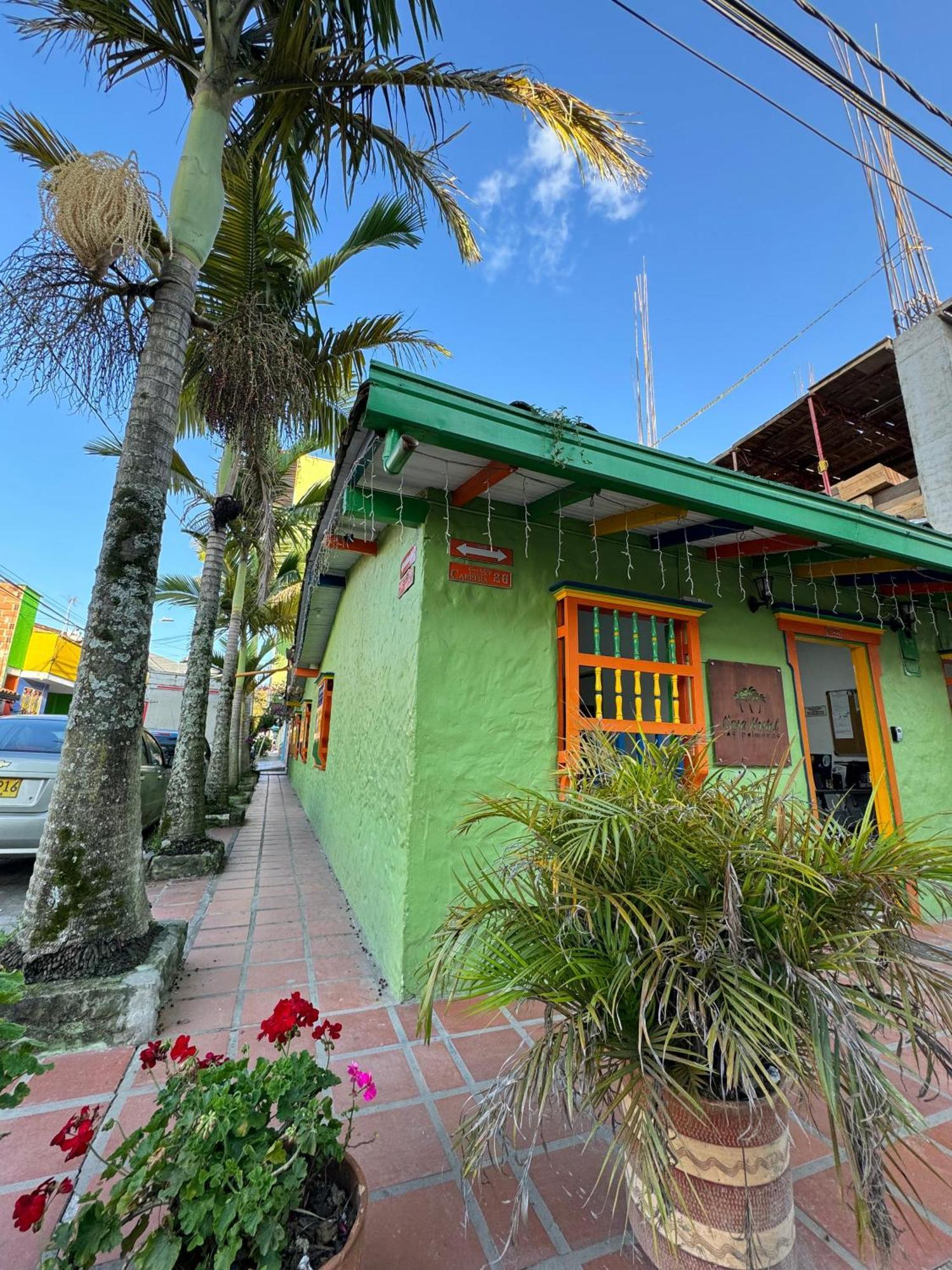 Casa Hostal Las Palmeras Гуатапе Экстерьер фото